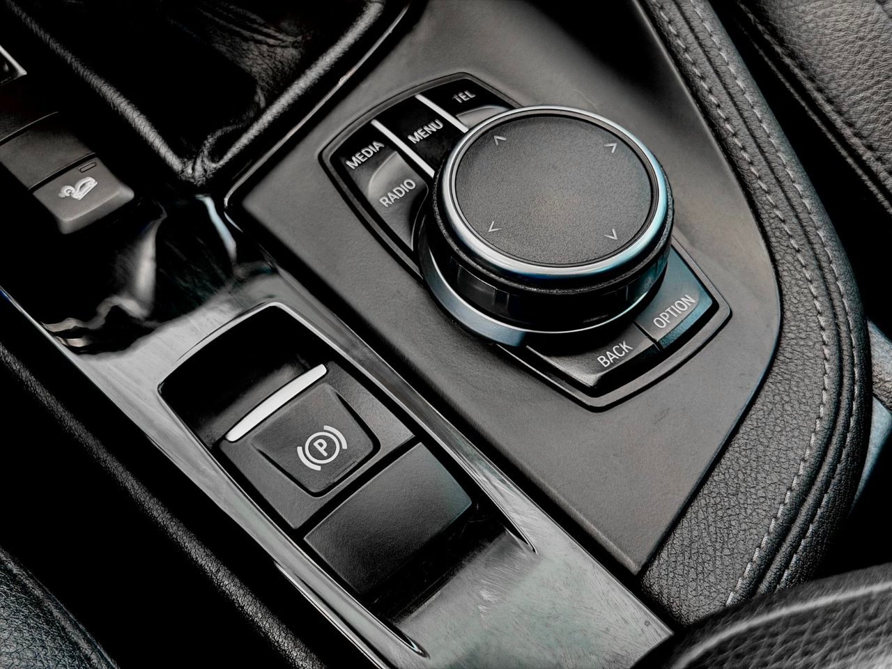 BMW X1 2017 Noir Notre-Dame-des-Prairies - photo #33