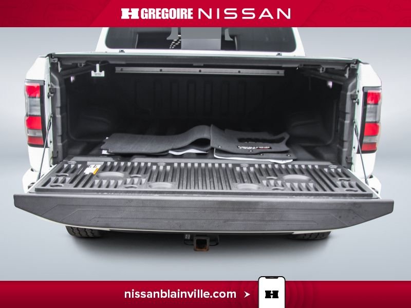 2023 Nissan Frontier White Saint-Eustache - photo #27