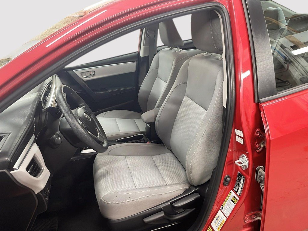 Toyota COROLLA 2016 Rouge Amos - photo #9