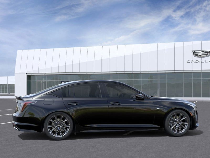 2026 CADILLAC CT5 2026 Black Raven