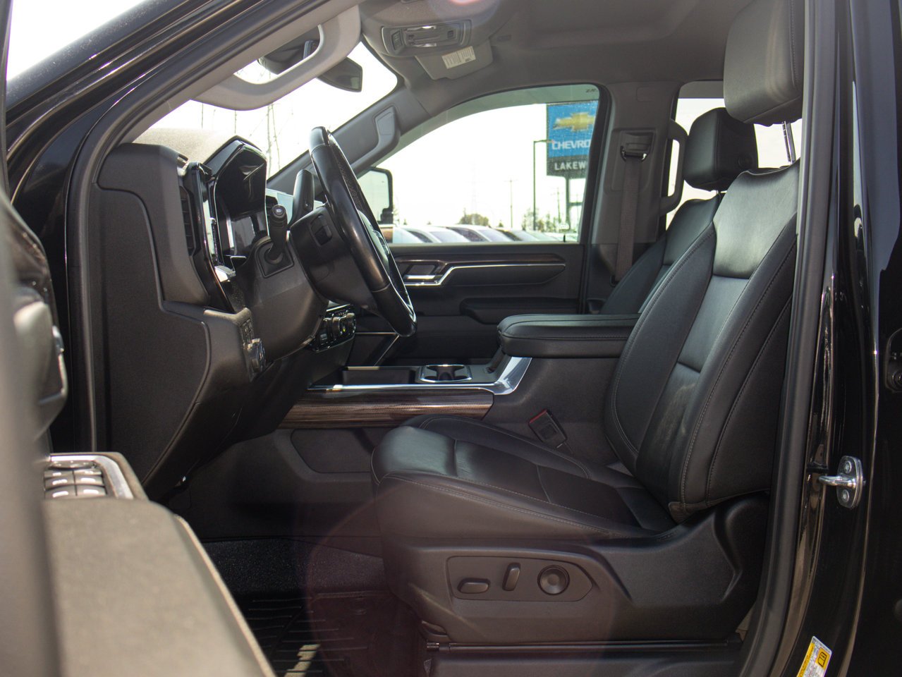 2024 Chevrolet Silverado 2500HD 4WD Crew Cab 159 LT Black Sherwood Park - photo #18