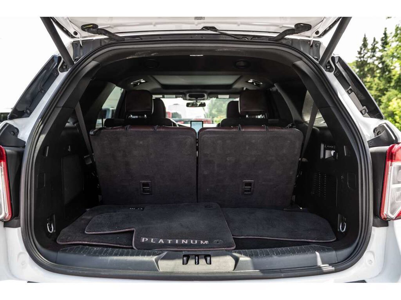 2023 Ford Explorer White Sainte-Julienne - photo #12