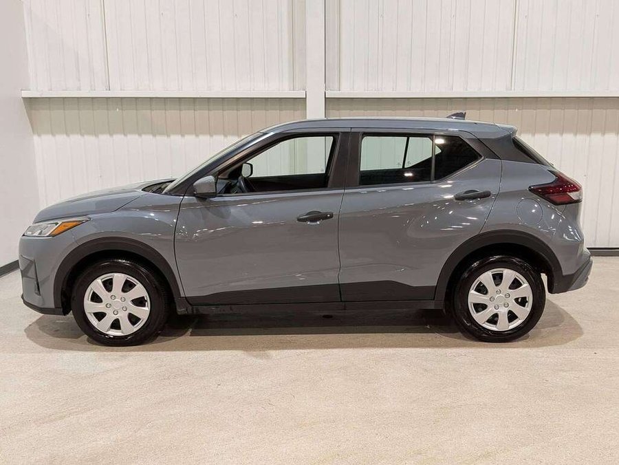 2024 Nissan Kicks Grey