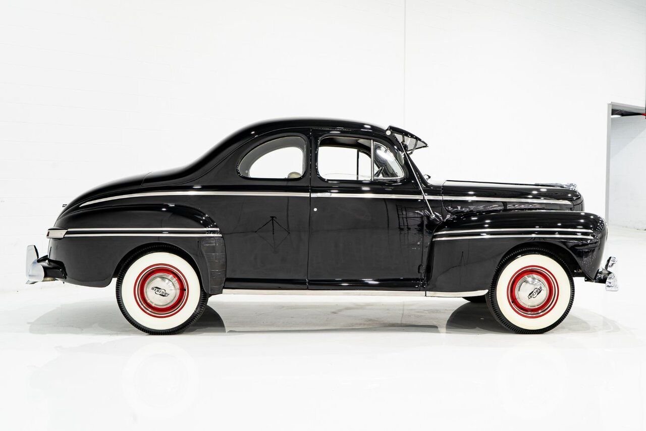 Mercury Eight Business Coupe 1947 Noir Montréal - photo #36