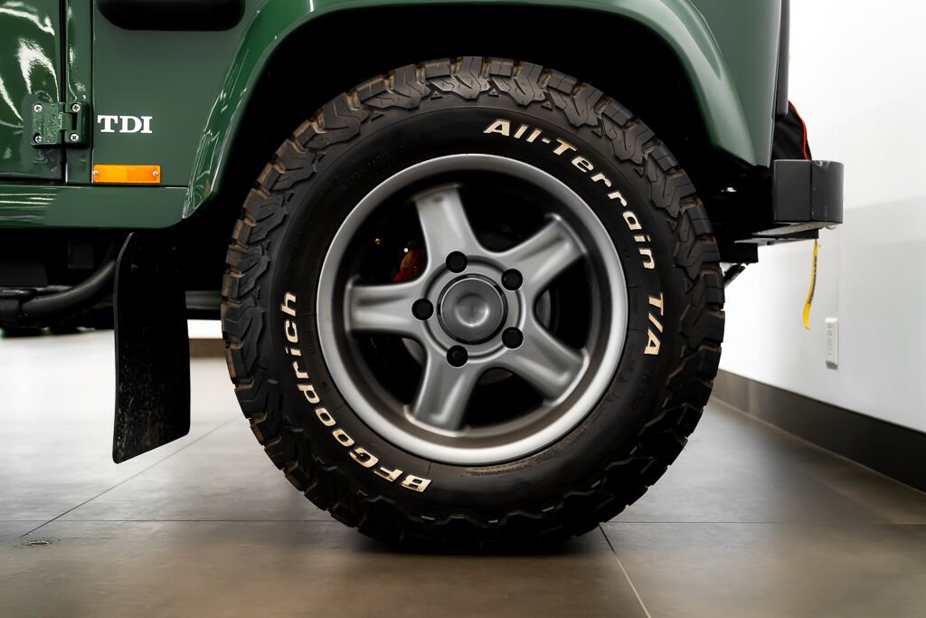 1997 Land Rover Defender CAR IN MILES Green Kirkland - photo #7