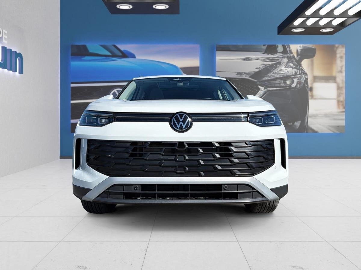 2025 Volkswagen Tiguan White Rouyn-Noranda - photo #1