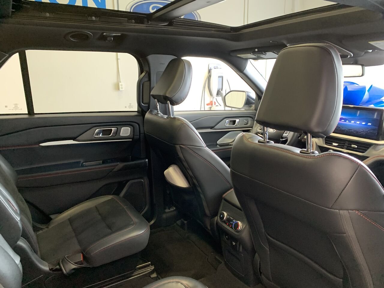 Ford Explorer ST EXPLORER ST 4WD 2025 Blanc Châteauguay - photo #12