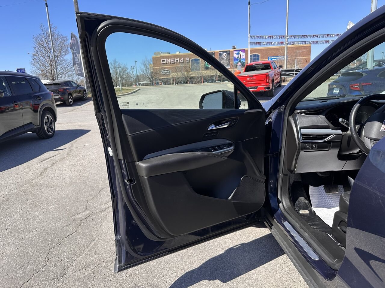 CADILLAC XT4 PREMIUM LUXURY Haut de gamme Luxe 4 portes TI 2021 Bleu Ottawa & Gatineau - photo #1