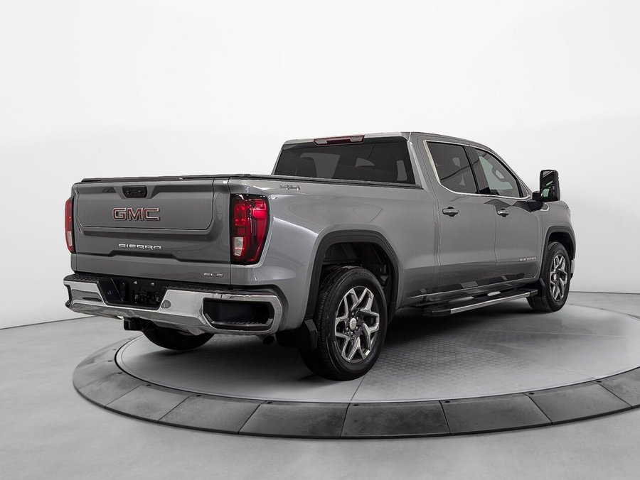 GMC Sierra 1500 4WD Crew Cab Moteur 2.7L 6 places 2023 Gris