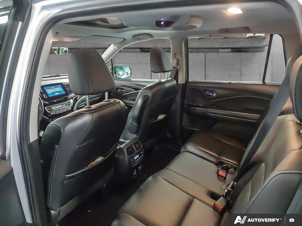 2020 Honda Pilot 2601975A | Touring 8-Passenger Silver Edmonton - photo #22