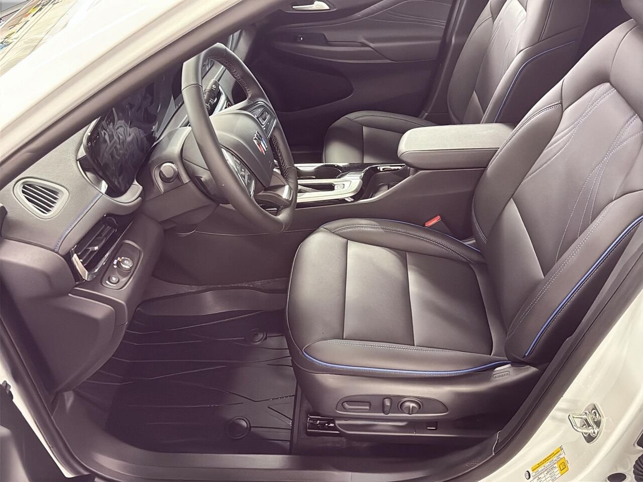 BUICK Envista SPORT TOURING 2026 BLANC SOMMET Saint-Hyacinthe - photo #8