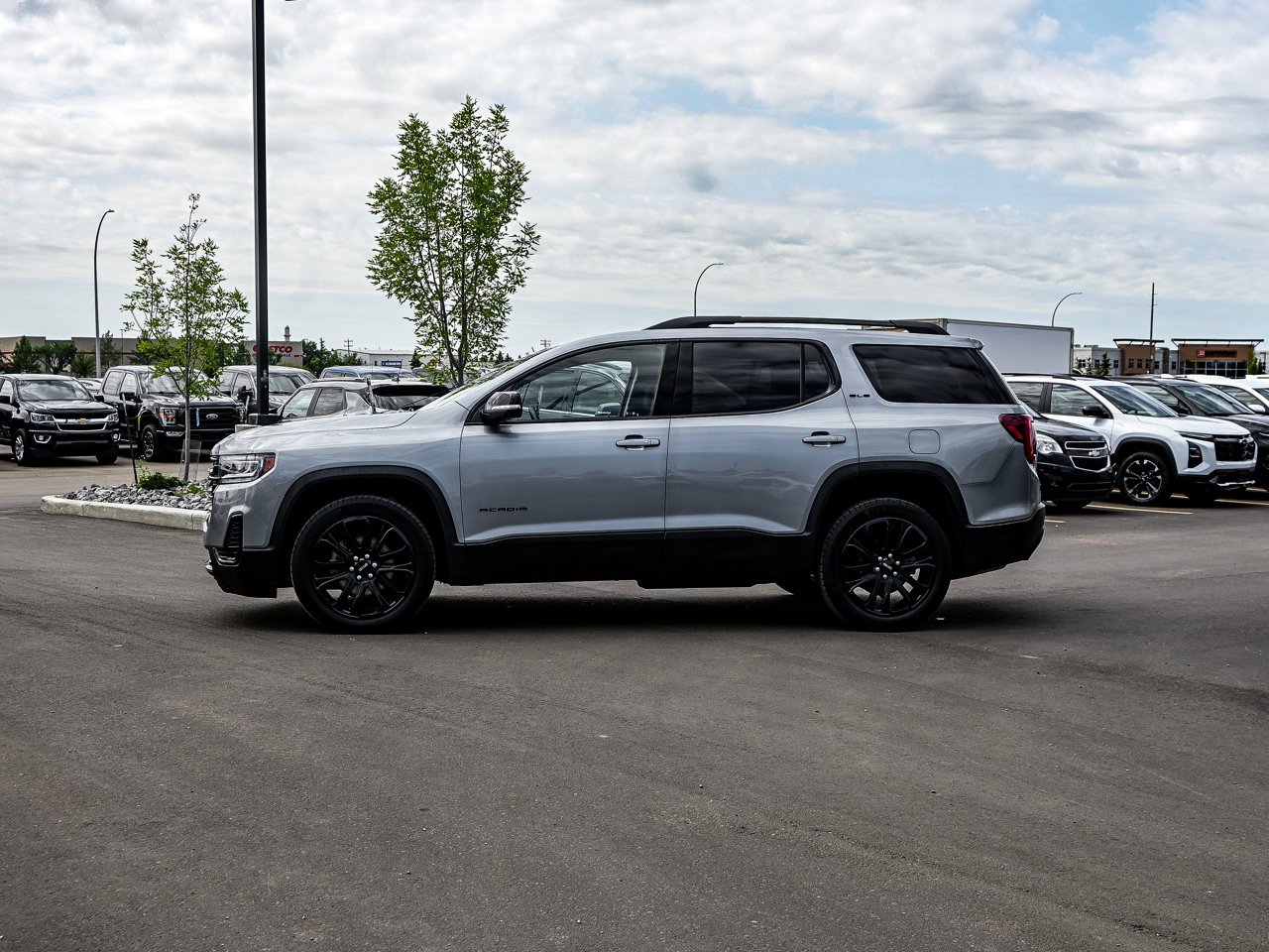 2023 GMC Acadia AWD 4dr SLE Grey Sherwood Park - photo #9