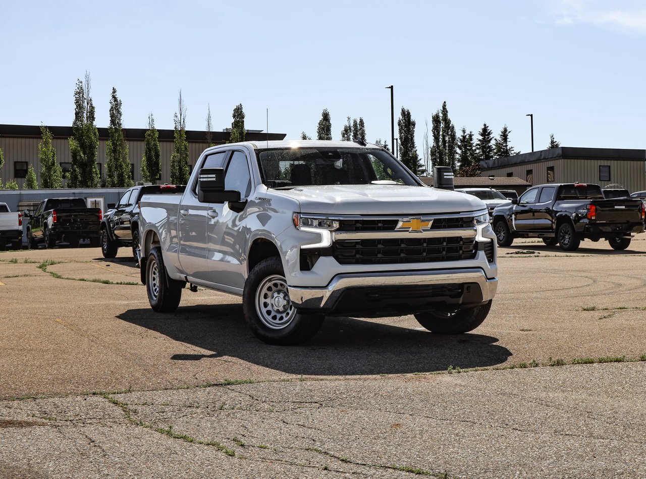 2025 Chevrolet Silverado 1500 4WD Crew Cab 147 LT White Sherwood Park - photo #1
