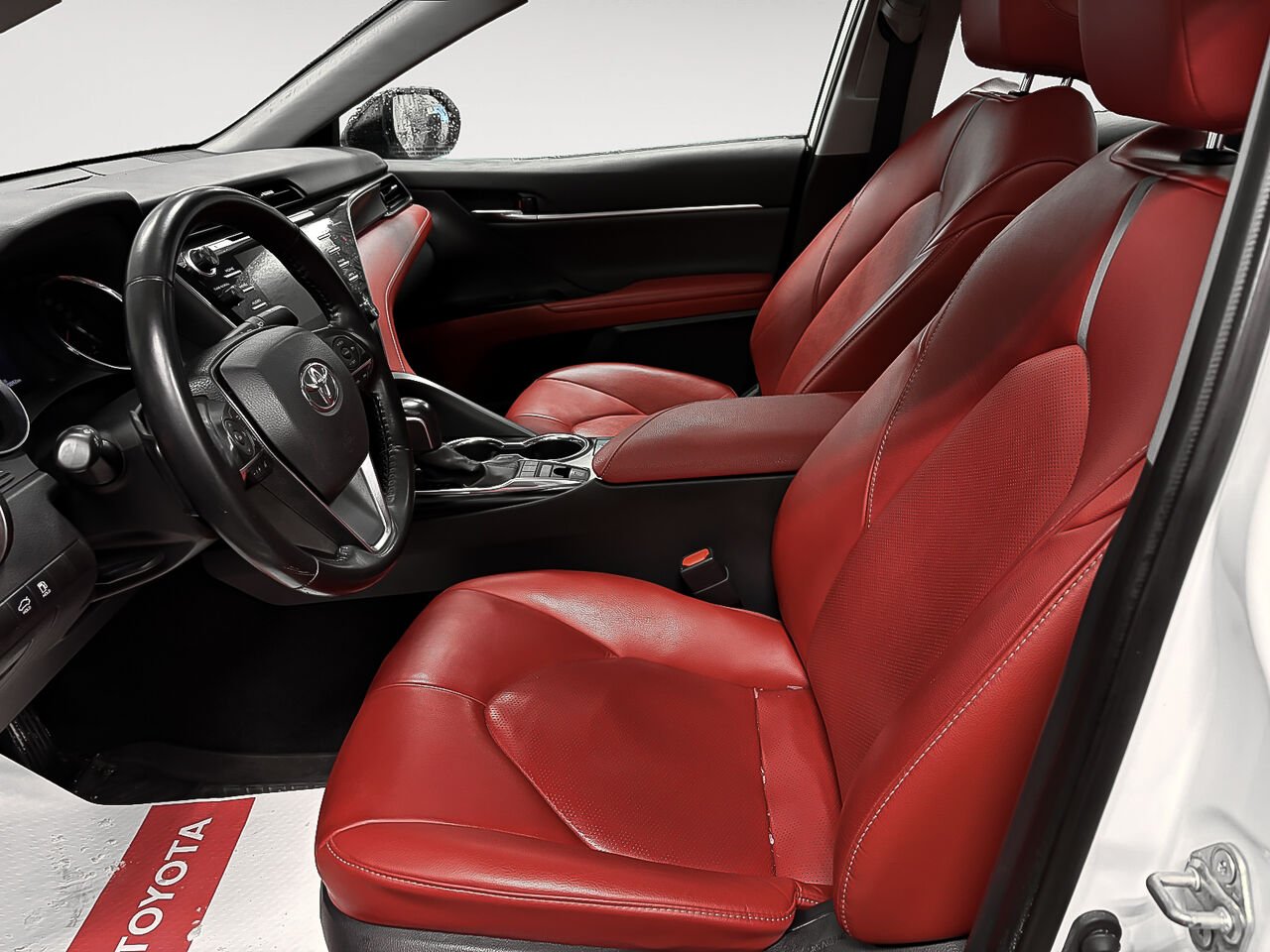 Toyota Camry XSE/TOIT PANORAMIQUE OUVRANT/SIÈGES CHAUFFANTS/AC BIZONE/ 2020 Blanc Sherbrooke - photo #9