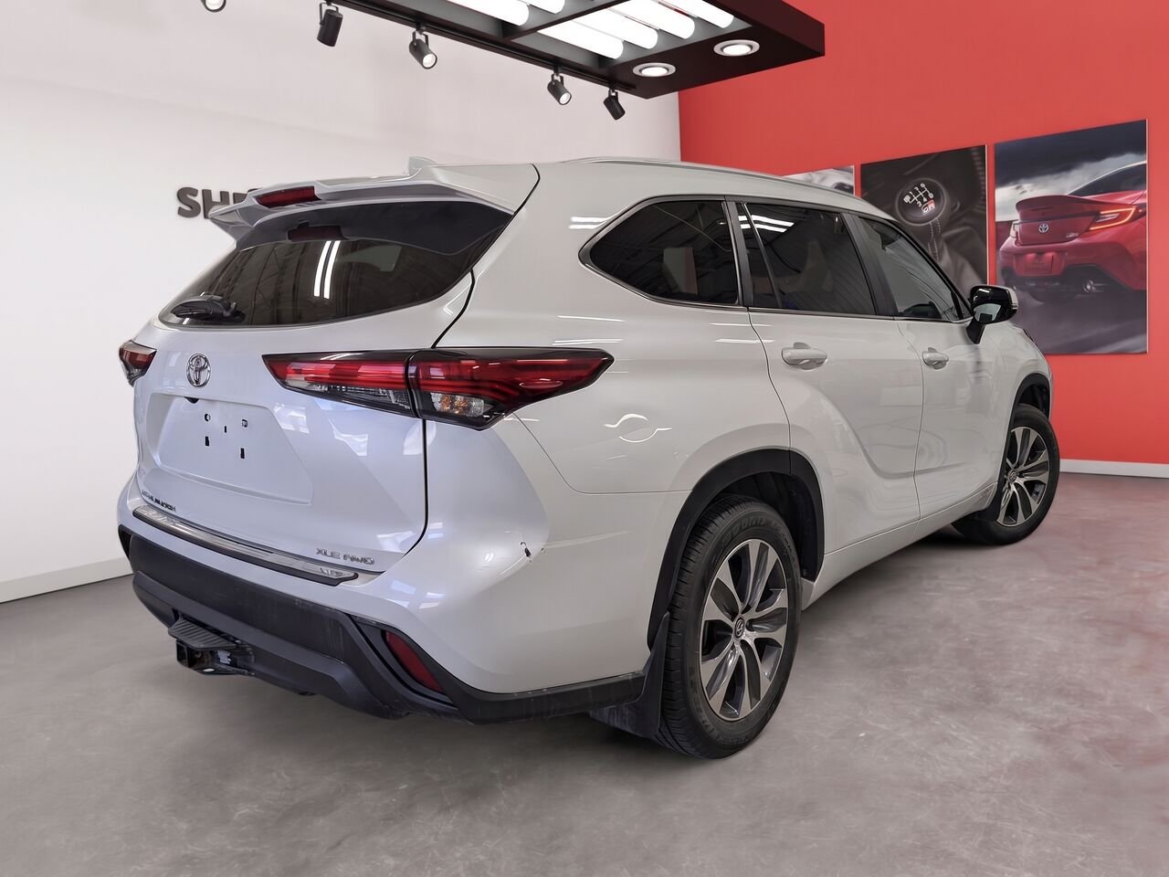 2023 Toyota Highlander 5TDKDRBH3PS510077 Wind Chill Pearl Sherbrooke - photo #3