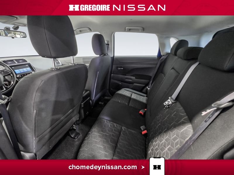 2024 Mitsubishi RVR Blue Saint-Eustache - photo #22