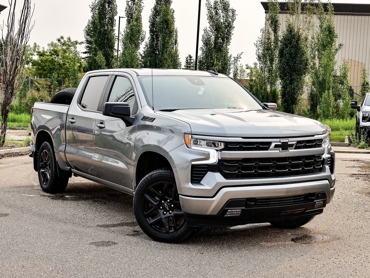 2024 Chevrolet Silverado 1500 4WD Crew Cab 147 RST Grey Sherwood Park - photo #1
