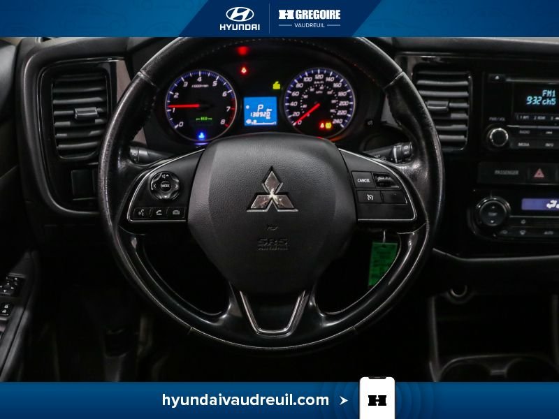 Mitsubishi Outlander YW141 | 2WD 4dr ES 2016 Brun Laval - photo #19