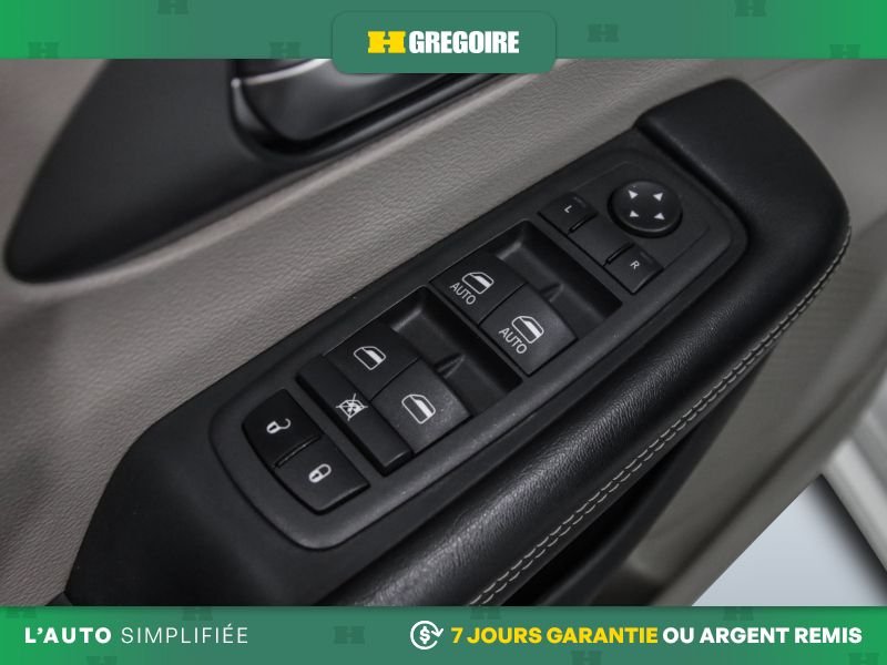 Chrysler Pacifica 2022 Blanc Saint-Eustache - photo #11