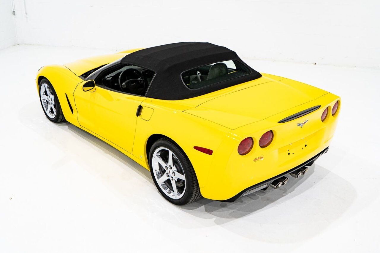 2008 Chevrolet Corvette PRIX EN USD | With Only 900km (563mi) From New With Window Sticker Yellow Montreal - photo #86