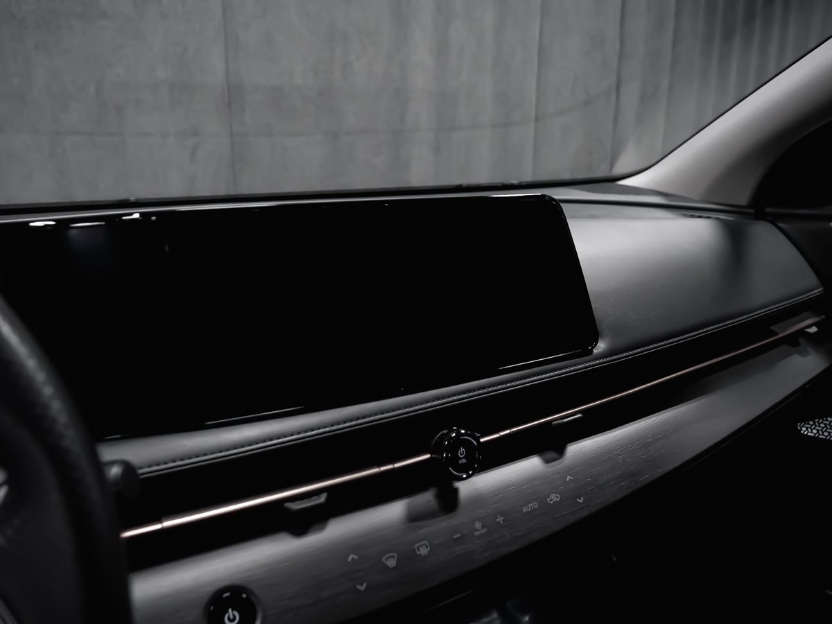 2023 Nissan ARIYA ENGAGE White Montreal - photo #13