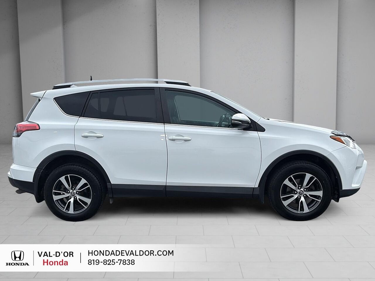 Toyota RAV4 AWD 4 portes XLE 2016 Blanc Val-d'Or - photo #4