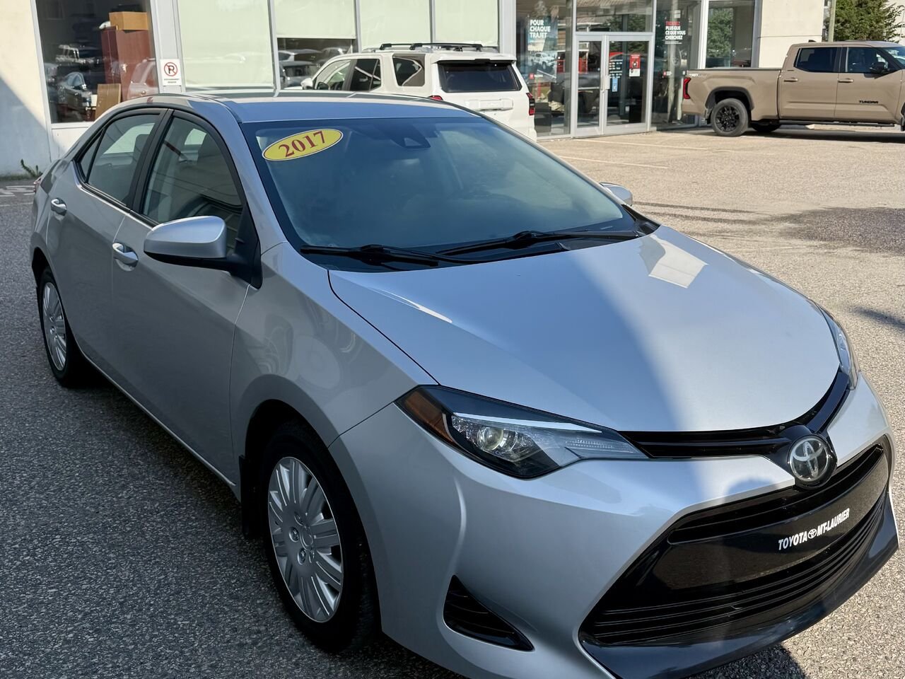 Toyota Corolla 2017 Gris Mont-Laurier - photo #6