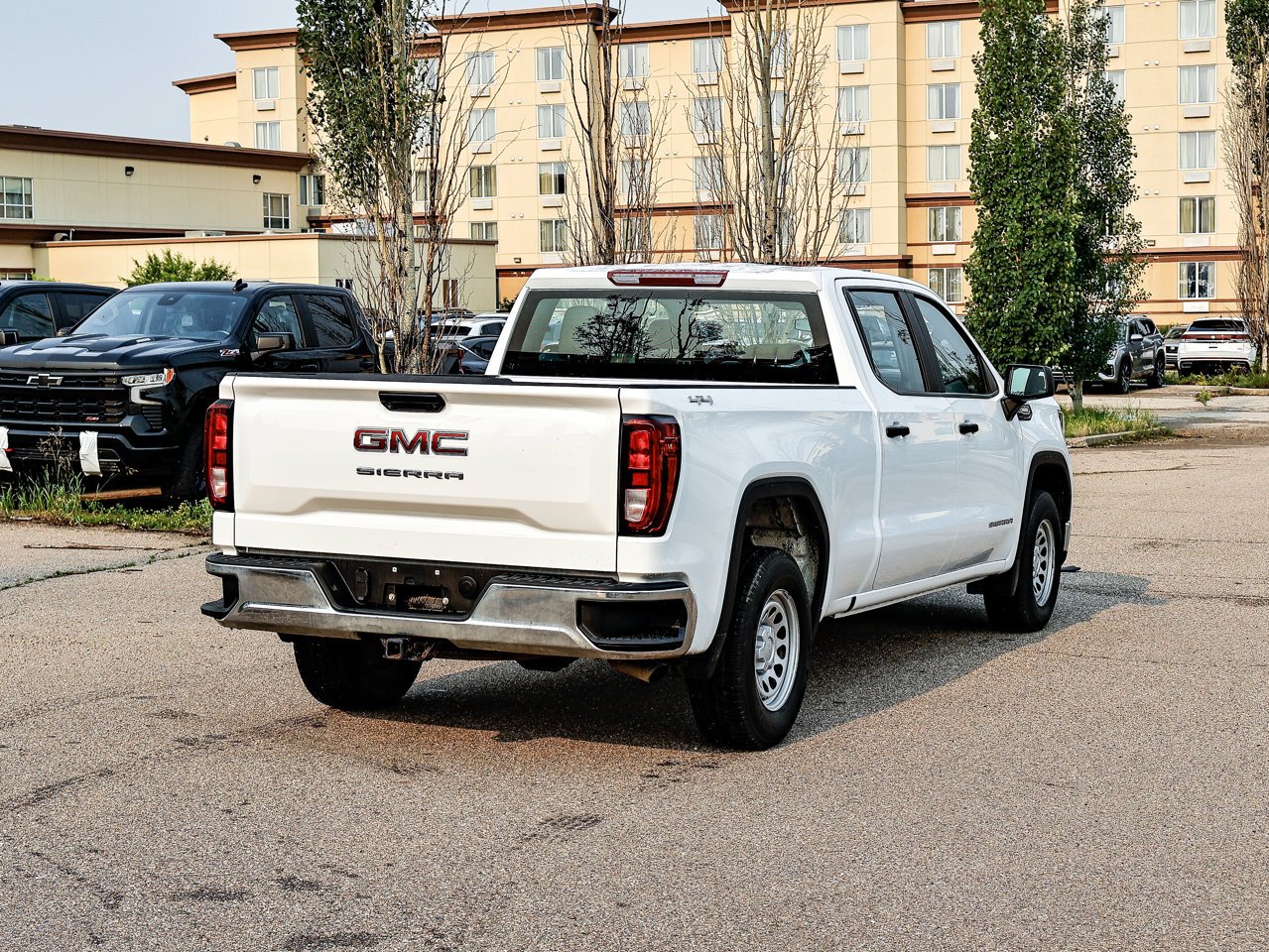 2024 GMC Sierra 1500 4WD Crew Cab 147 Pro White Sherwood Park - photo #12