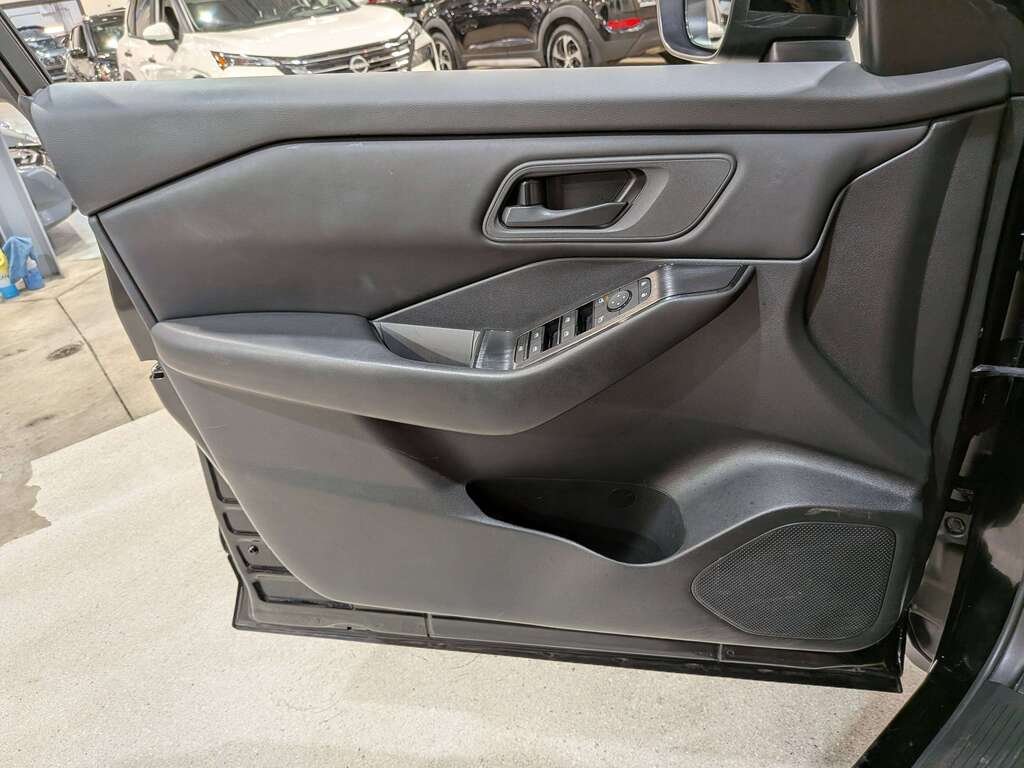 Nissan Rogue AWD S 2024 Noir Val-David - photo #31