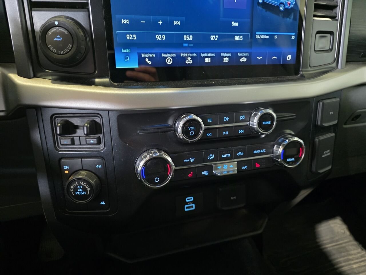2021 Ford F-150 Black  - photo #19