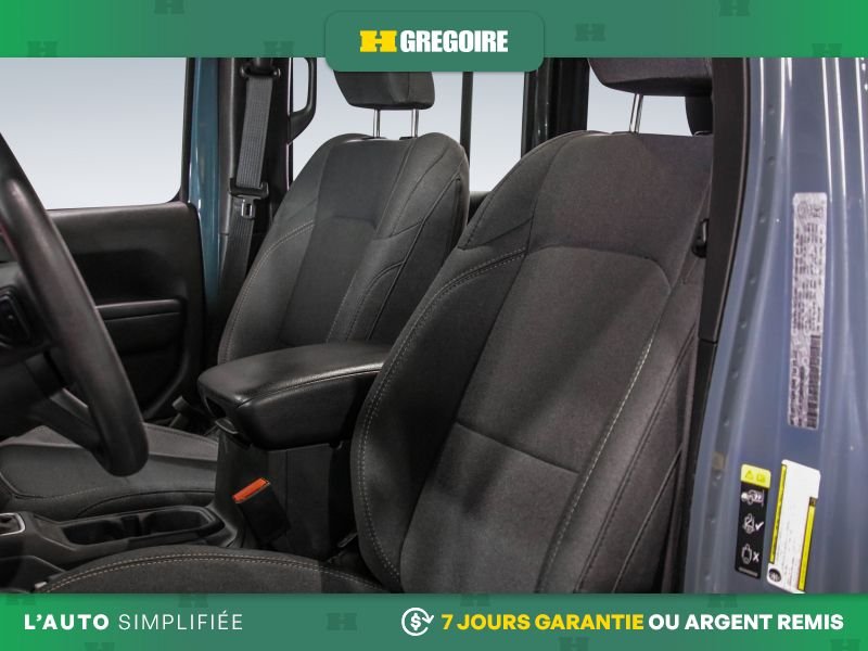 2024 Jeep Wrangler Grey Saint-Eustache - photo #10