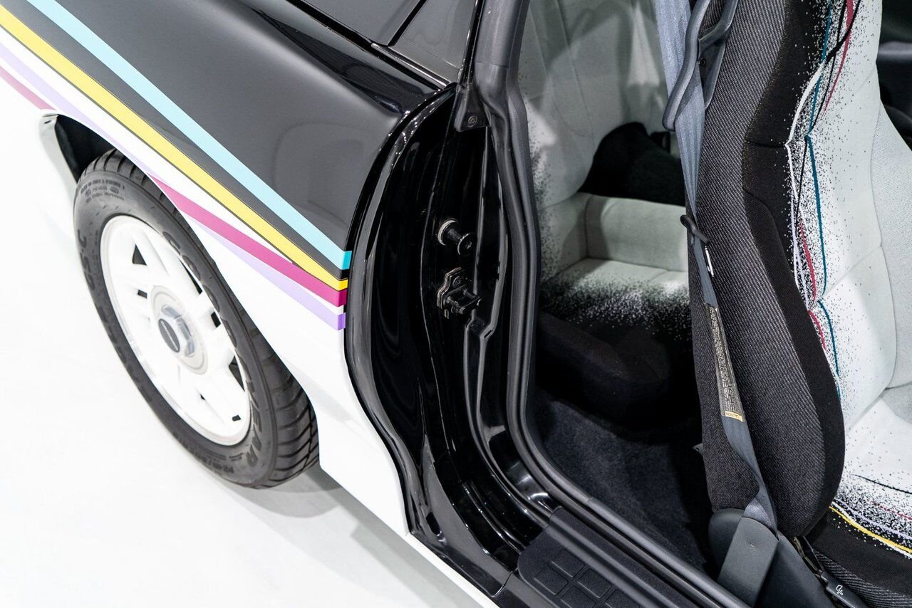 1993 Chevrolet CAMARO Z28 PRIX EN USD | Pace Car with only 957km (595mi) with original window sticker Black Montreal - photo #69