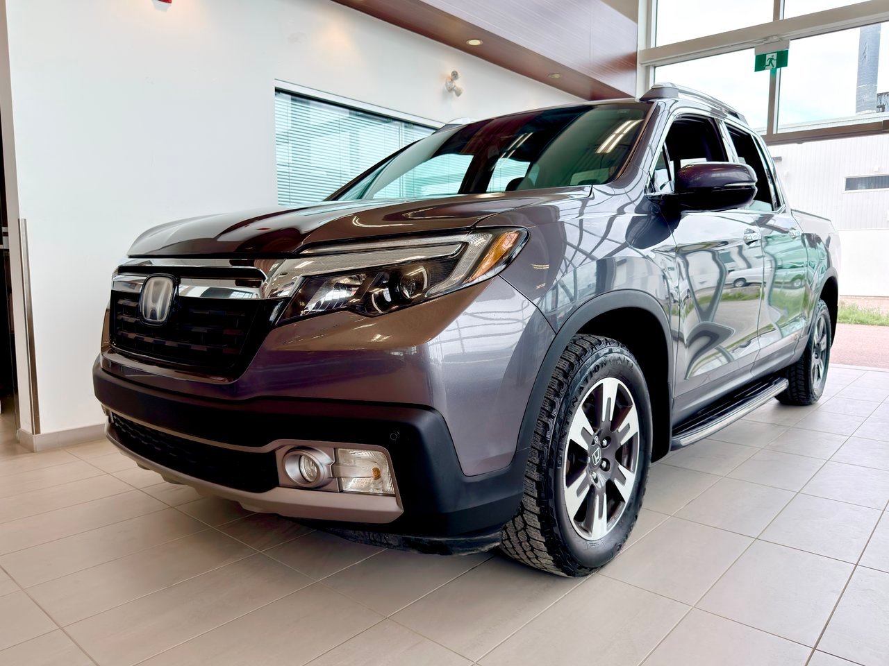 2019 Honda Ridgeline Silver Notre-Dame-des-Prairies - photo #3