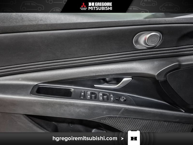 Hyundai Elantra 2023 Gris Saint-Eustache - photo #26