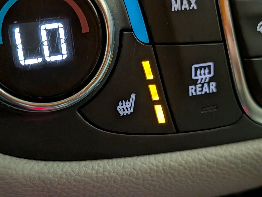 2021 Chevrolet Equinox Red