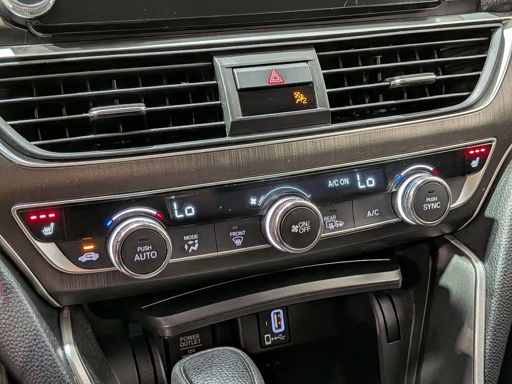 Honda Accord Sedan 2018 Noir Val-David - photo #26
