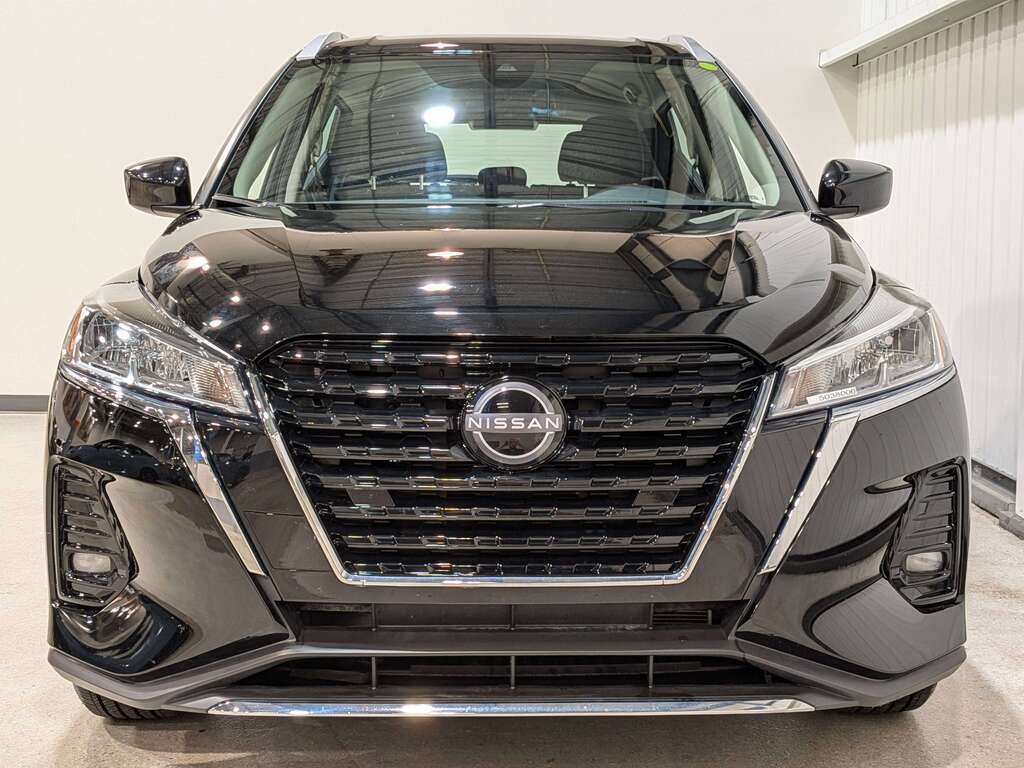 2024 Nissan Kicks SV FWD Black Val-David - photo #3