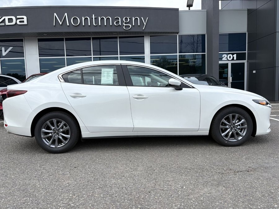 MAZDA Mazda3 2026 2026 Blanc neige nacré