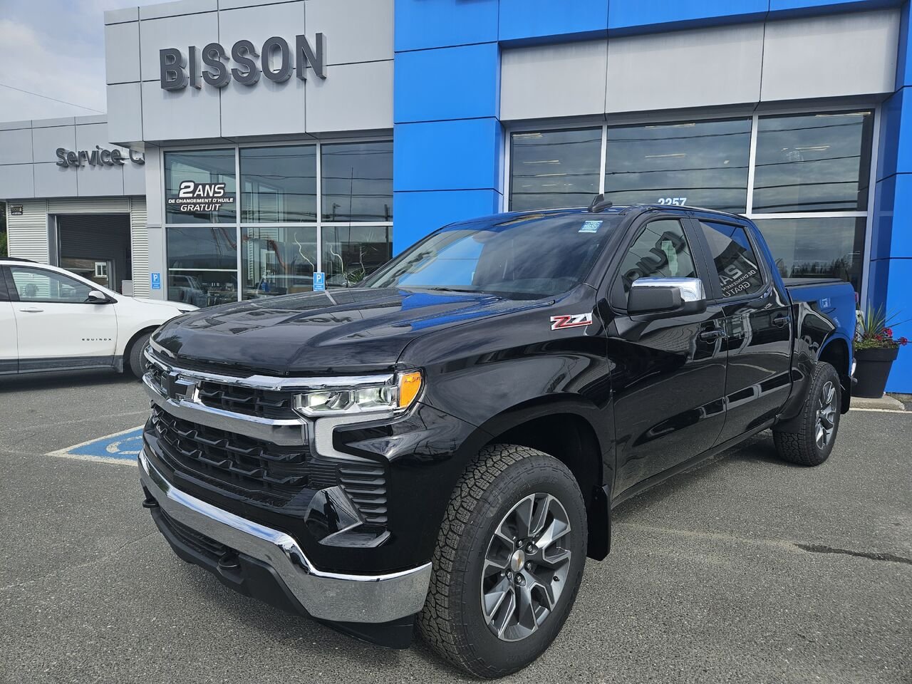 Chevrolet Silverado 1500 LT cabine multiplace 4RM 147 po 2026 Noir Thetford Mines - photo #0