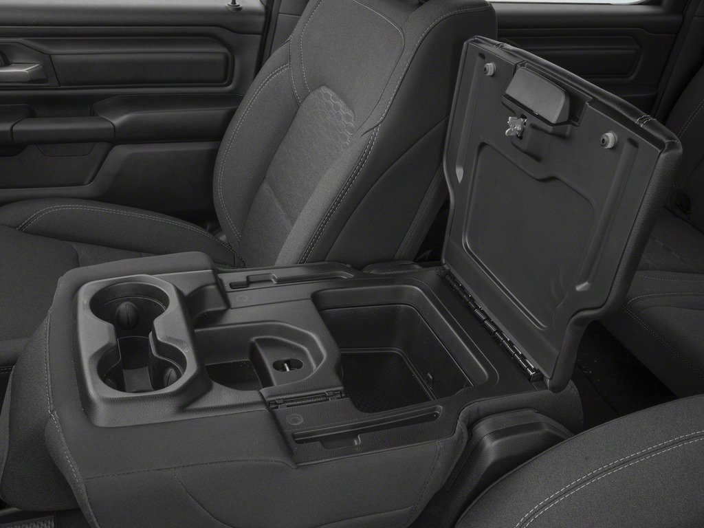 2026 Ram 1500 Grey Saint-Basile-le-Grand - photo #5
