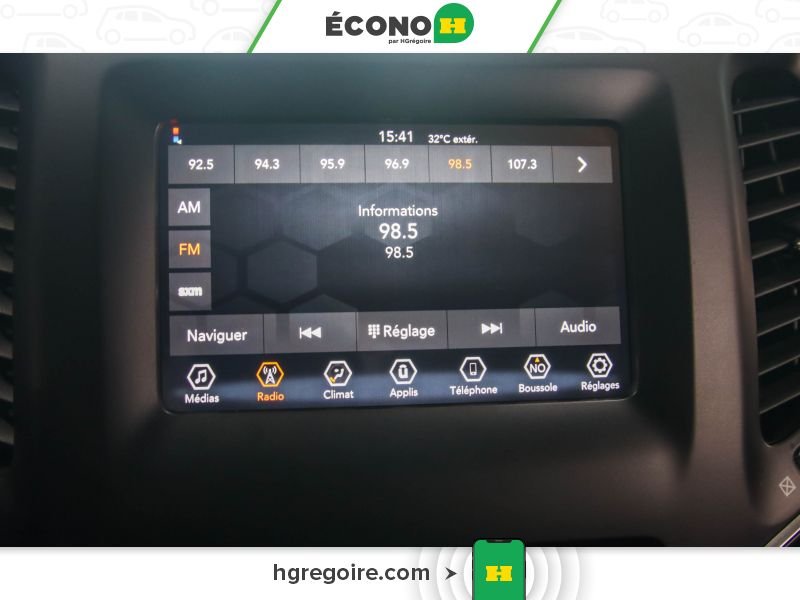 2019 Jeep Cherokee Green Blainville - photo #9