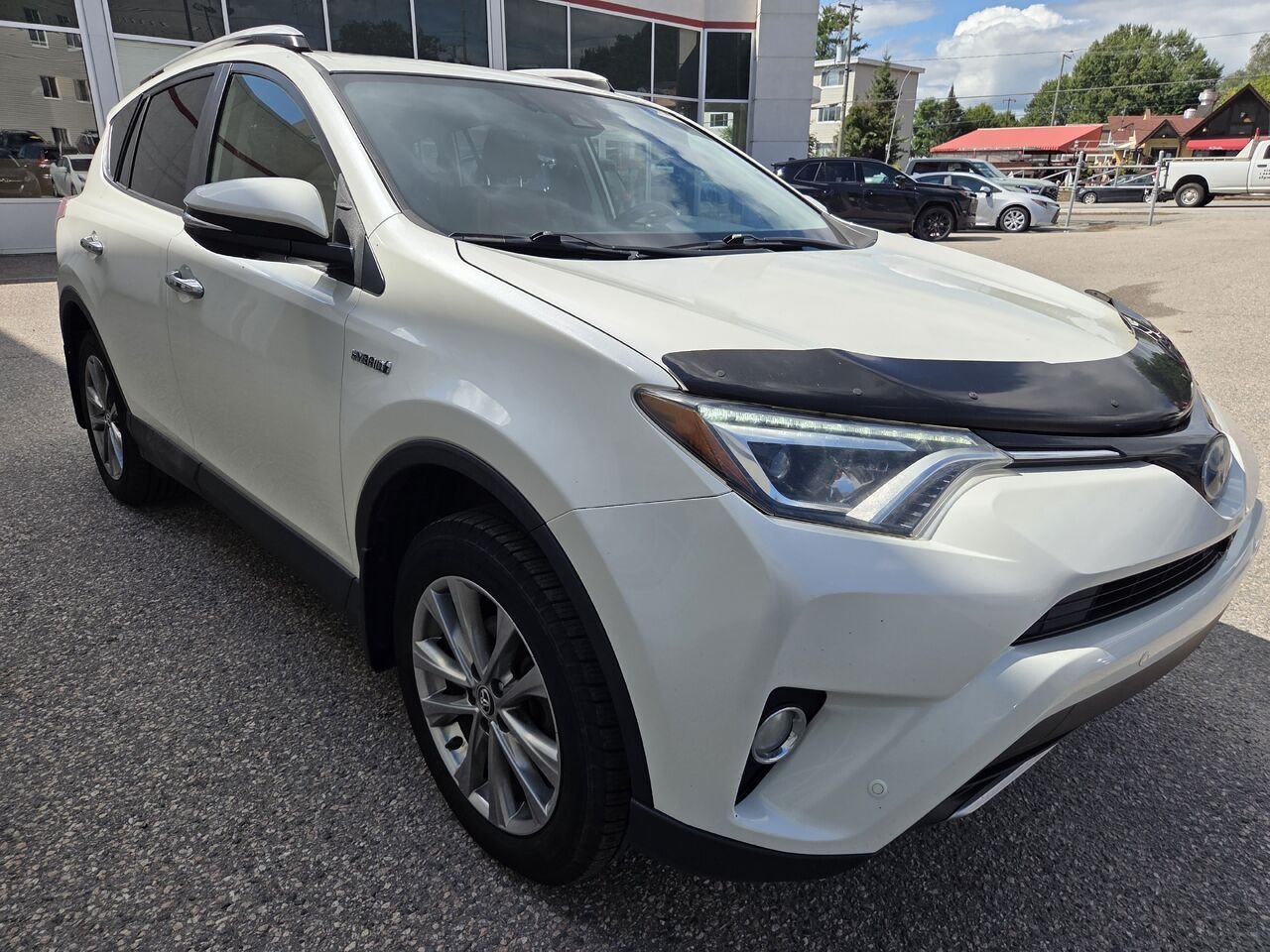 2017 Toyota RAV4 Hybrid White Mont-Laurier - photo #3