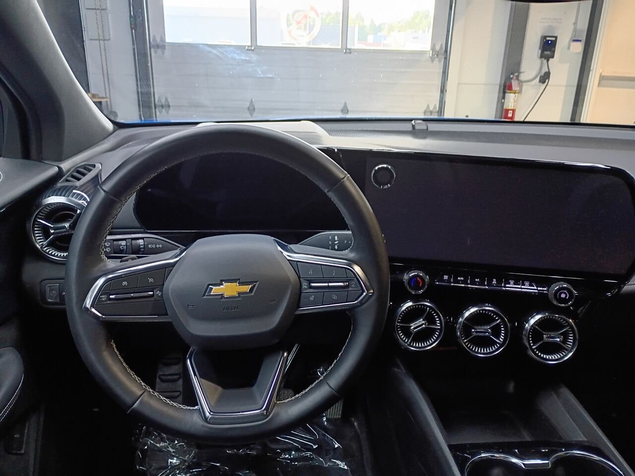 2025 Chevrolet Blazer EV Blue Blainville - photo #16