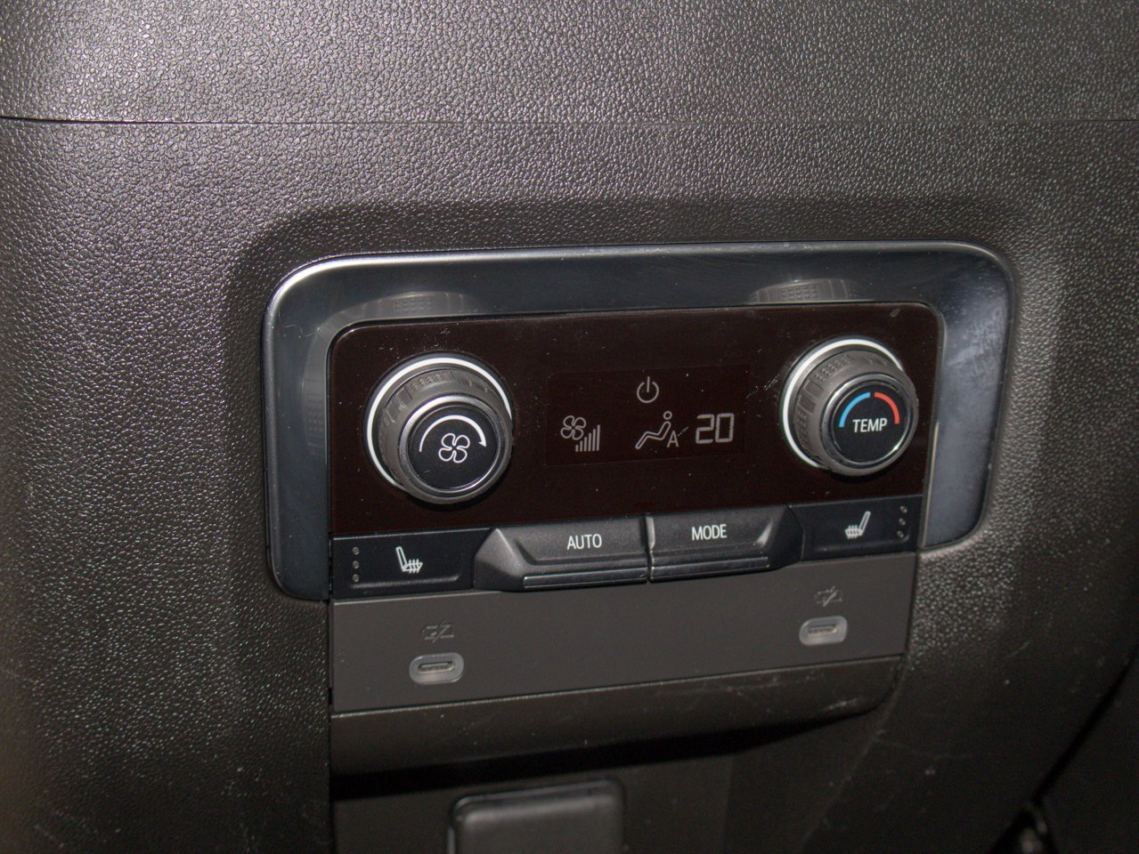 2023 Chevrolet Tahoe 4WD 4dr LT Grey Sherwood Park - photo #35