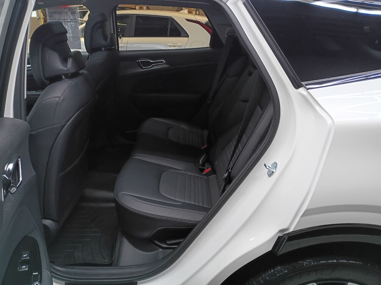 Kia Sportage hybride rechargeable 2023 Blanc Blainville - photo #16