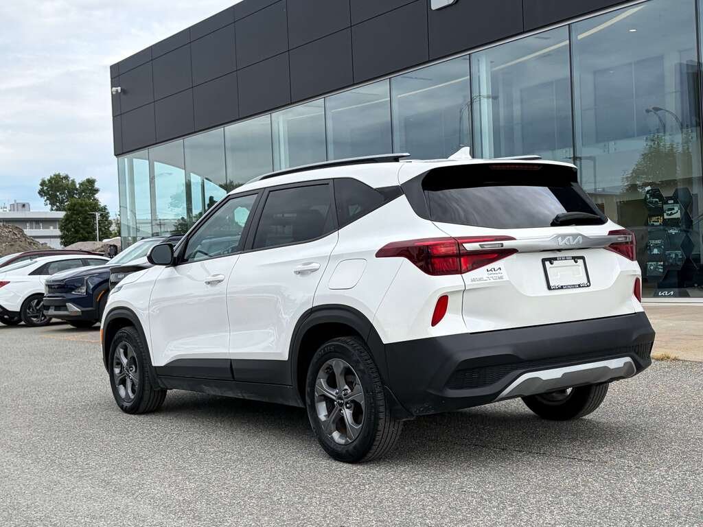 2023 Kia Seltos White Gatineau - photo #6