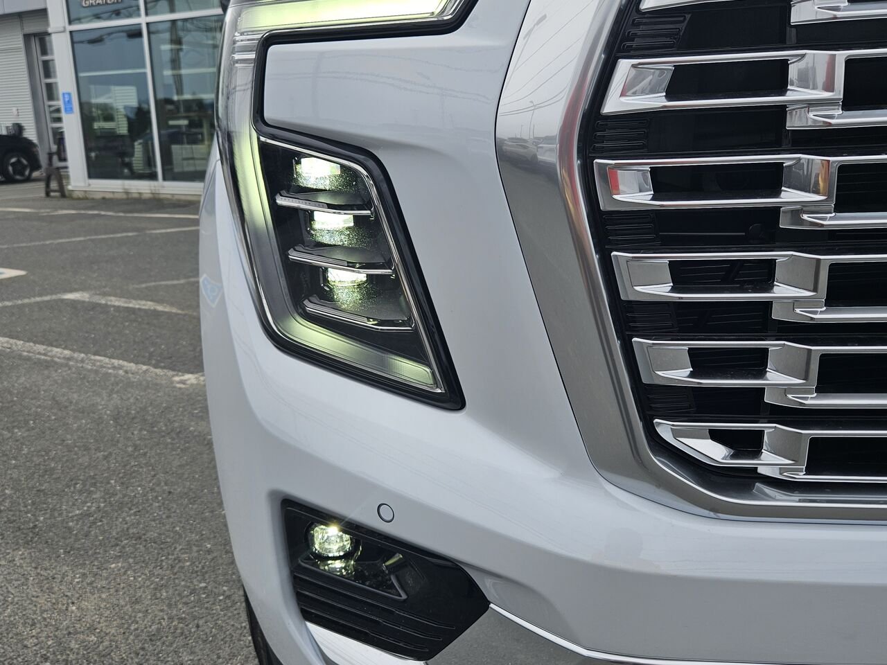 GMC Yukon 4 RM 4 portes Denali 2026 Blanc glacier 3 couches Thetford Mines - photo #6