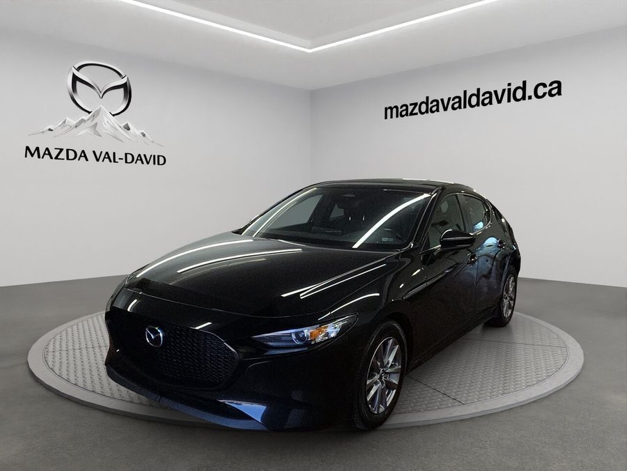 Mazda Mazda3 Sport GS TA BA, VOLANT CHAUFFANT, TOIT OUVRANT, SIÈGES ÉLECTRIQUES 2024 Noir