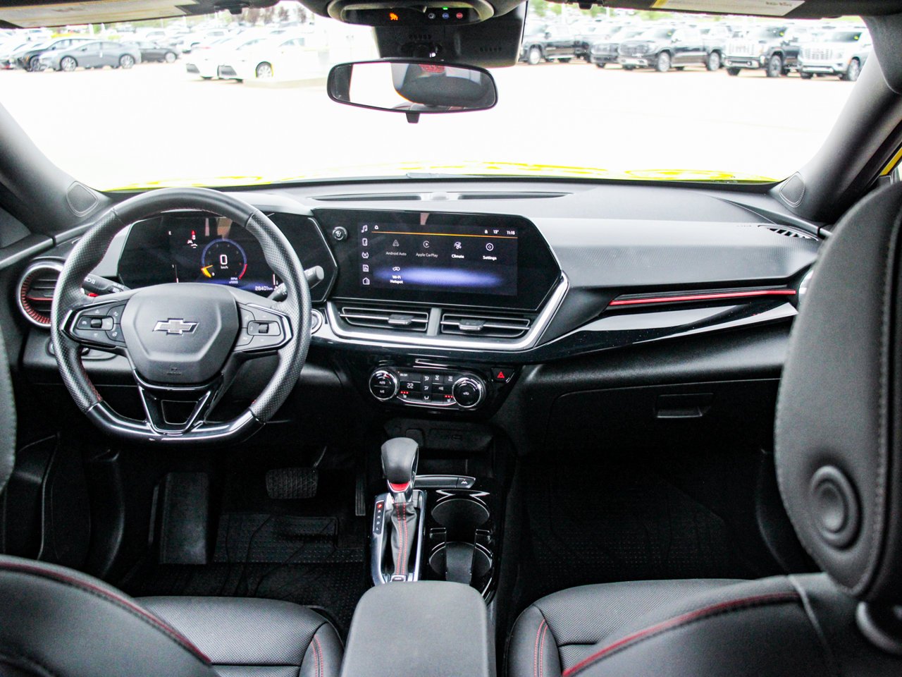 2024 Chevrolet Trax FWD 4dr 2RS Yellow Sherwood Park - photo #29