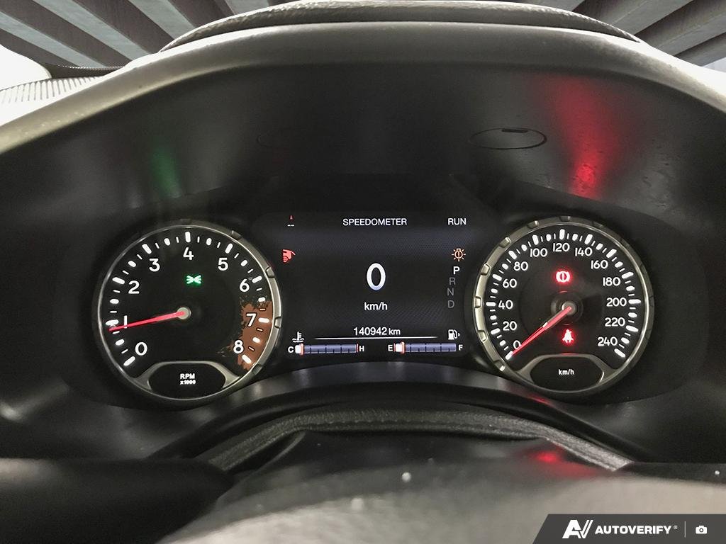 2016 Jeep Renegade 264007B | Trailhawk White Edmonton - photo #14